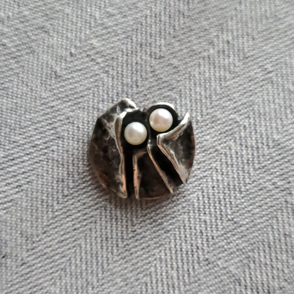 💙❤🧡Artisan sterling pearl pendant